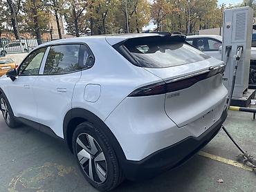 продать аварийный авто после дтп: Changan : 2026 г., 1.5 л, Гибрид, Кроссовер — 5