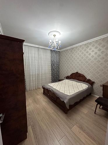 Həyət evləri və villaların satışı: Satılır: sexsi həyət evi5 sot,140 kvadratli genis 4 otaqli. - — 8