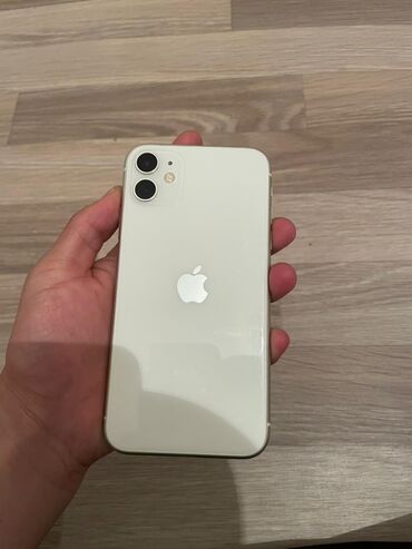 Apple iPhone: IPhone 11, Б/у, 64 ГБ, Белый, Чехол, 86 %