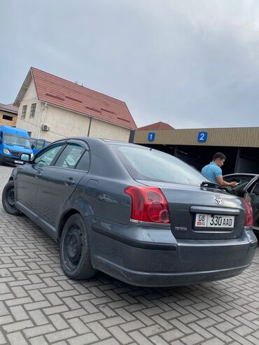 мотор на гетц: Toyota Avensis: 2003 г., 1.8 л, Автомат, Газ, Хэтчбэк