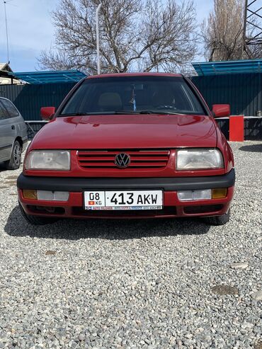 Volkswagen Vento: 1997 г., 1.8 л, Механика, Бензин, Седан