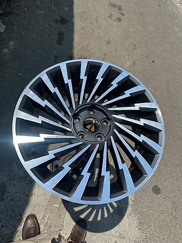 cruz disk teker: Hyundai grandeur 2024,1 ədəd disk,İdeal vəziyyətdə,Çat svarka yoxdur — 2