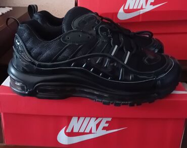 nike air max axis muske: Muske patike br.42