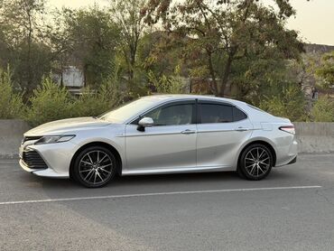купить машину хендай солярис: Toyota Camry: 2019 г., 2.5 л, Вариатор, Гибрид, Седан