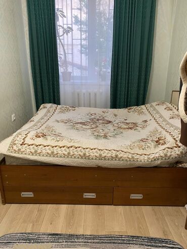 мебель кровати: Кровать
