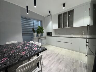 Продажа квартир: 3 комнаты, 99 м², 108 серия, 3 этаж, Косметический ремонт