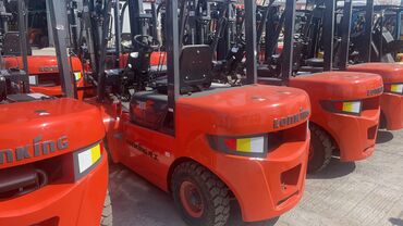 Погрузчики: Погрузчик, Вилочный — 3