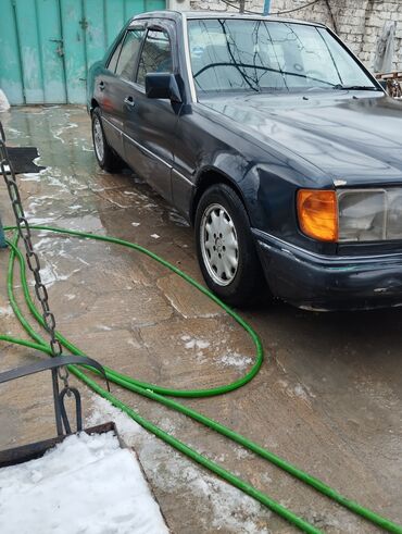 Mercedes-Benz: Mercedes-Benz 300: 3 l | 1991 il Sedan -da lalafo.az — 4 Mercedes-Benz: Mercedes-Benz 300: 3 l | 1991 il Sedan — 4