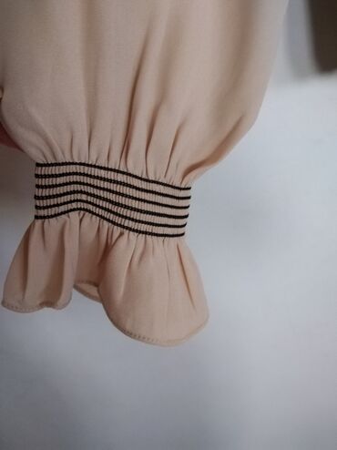 Köynək və bluzalar: 38-40 razmer brend koftalar. Biri 8m — 19