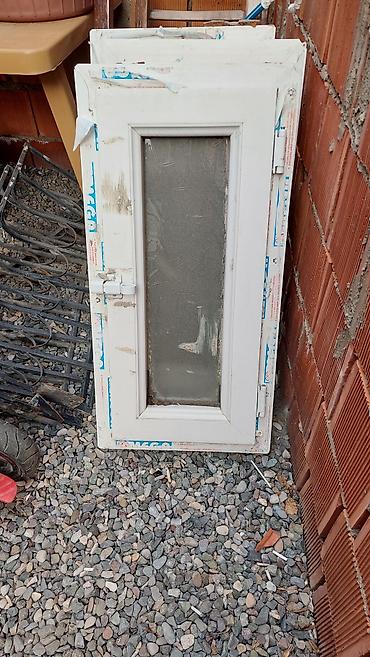 rezin qəlib: PVC pəncərə çərçivəsi və şüşəli qulp-lu açılan qapaq - Material: ağ — 1
