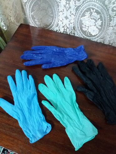 медицинские перчатки: Перчатки резиновые, больше чем одноразовые . Пара 15сом возможен торг