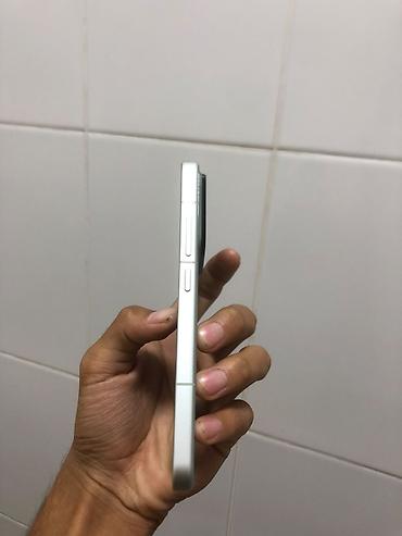 redmi note 16: Xiaomi, 15, Б/у, 512 ГБ, цвет - Белый, 2 SIM, eSIM — 3