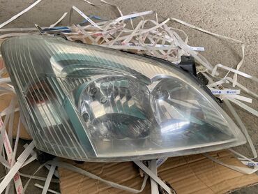 corolla runx: Передняя правая фара Toyota Б/у, Оригинал, Япония