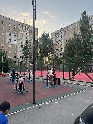 Продажа квартир: 5 и более комнат, 141 м², 106 серия, 1 этаж, Косметический ремонт — 17
