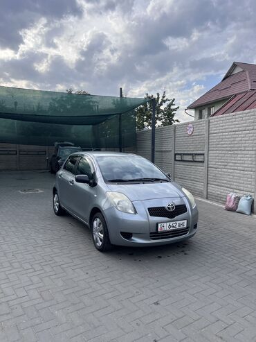 кпп: Toyota Yaris: 2008 г., 1 л, Механика, Бензин, Хетчбек