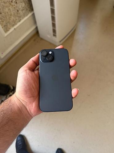 riffel tv pult: IPhone 15, Qara, Face ID — 1