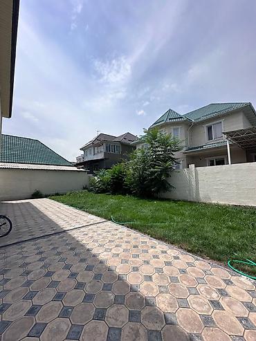 дом алтын казык: Продаётся просторный двухэтажный дом в ж/м Кок-Жар Площадь дома — 250 — 4