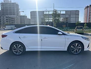 боковой: Hyundai Sonata: 2019 г., 2 л, Автомат, Газ, Седан — 4