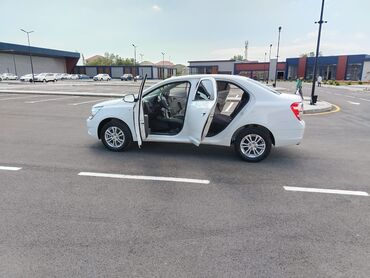 Chevrolet: Arenada depozit 1000azn günlük 30azn yeni maşındi buraxılış karti var — 9