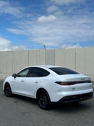 byd taksi: BYD Seal 05: 1.5 l | 2025 il 10 km — 2