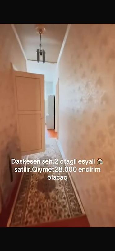 ucuz evlerin satışı: Daşkəsən şəhərində, tam əşyalı 2 otaqlı mənzil satılır — 10