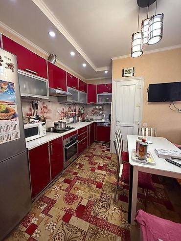 Продажа квартир: 5 и более комнат, 160 м² — 6