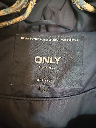 oversize jaket: Türkiyənin Kapüşonlu gödəkcə L-42,44 razmerə uyğun, ƏLAQƏ NÖMRƏM — 2