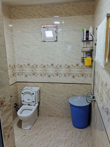 qara qarayevdə kirayə ev: 2 otaqlı mənzil – mebel və sanitar qovşağı ilə - Yataq otağı: yumşaq