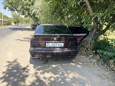 лак авто: BMW 3 series: 1992 г., Механика, Бензин, Седан — 4