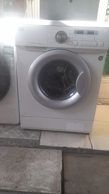 Paltaryuyan maşınlar: Paltaryuyan maşın LG, 7 kq, Avtomat, Qurutma var