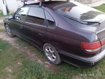 Toyota: Toyota Carina E: 1993 г., 2 л, Механика, Газ, Хэтчбэк