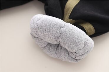 Cinslər və şalvarlar: Qara rəng 3-4 yaşa, Zolaqlı 2-3 yaş uşaqlara uyğundur. Çəhrayı rəngli — 4