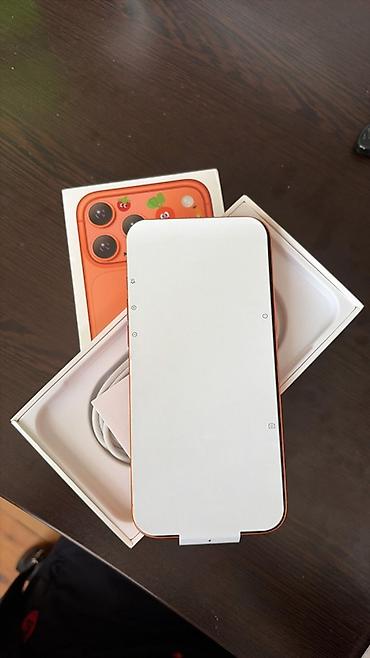 ipad pro 12: MacPad Air 17 Pro Max – narıncı rəngdə smartfon Xüsusiyyətlər: - — 3
