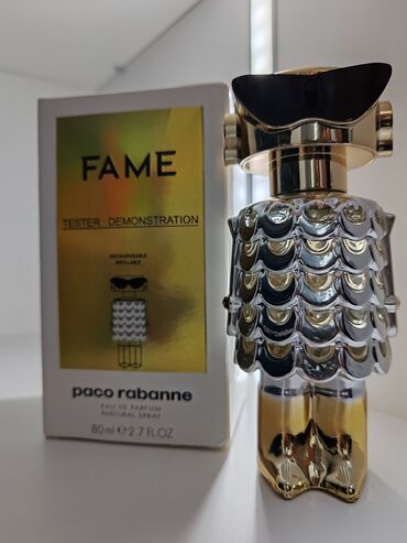 skafander za žene: Fame od Paco Rabanne je cvetni drveni mošusni miris za žene. Ovo je