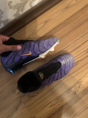 Maskalar, eynəklər: Butslar Nike, Ölçü: 37, İşlənmiş