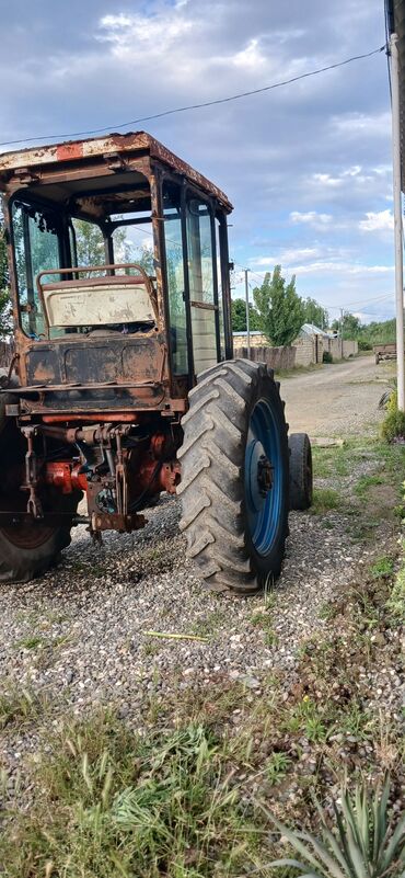işlənmiş traktor: Traktor İRMİ 28, 1997 il, İşlənmiş