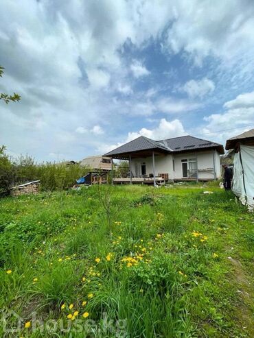 продажа домов в городе бишкек: 54 м², 3 комнаты, Свежий ремонт