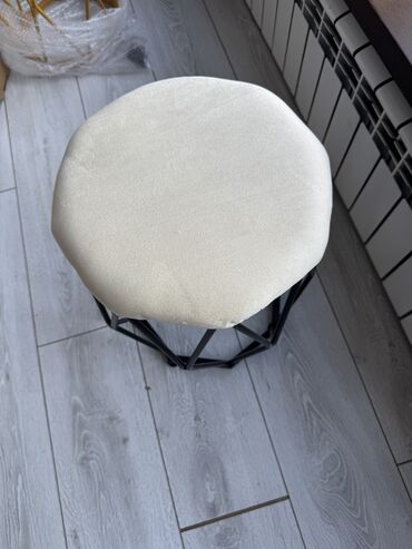 Пуфики: Повторно поступили стул пуфики,,,качество очень высокая,,,ткань — 12