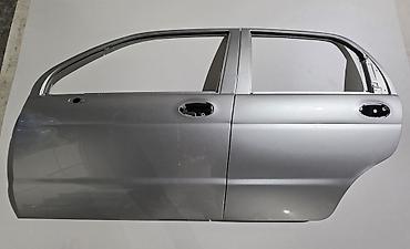 Другие детали кузова: Кузовные детали - Ассортимент: капоты, крылья, двери (в т.ч — 5