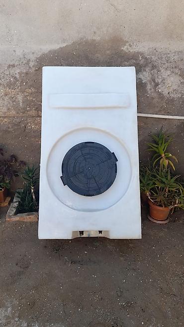 Məhsul: Plastik (polietilen) su çəni – dairəvi üst lyuklu, düzbucaqlı