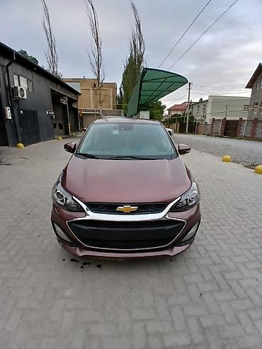 Транспорт: Chevrolet Spark: 2018 г., 1 л, Вариатор, Бензин, Хэтчбэк — 1