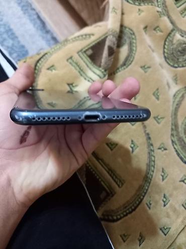 Apple iPhone: IPhone 8 Plus, 64 GB, Qara, Barmaq izi — 9