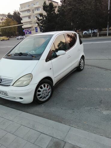 Mercedes-Benz: Mercedes-Benz A-Class A160, ağ rəngli kompakt hetçbek. Texniki və — 2