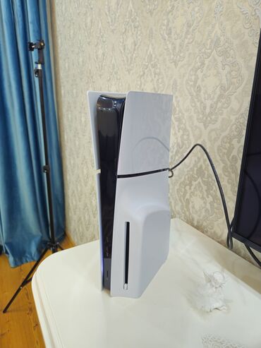 Digər oyun və konsollar: Ps5 slim heç ustada olmayıb saz kimidi 2 pult ilə (pultlar yenidən