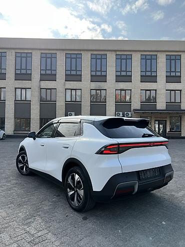 hongqi ehs9: Changan Qiyuan Q05: 2026 г., Автомат, Электромобиль, Внедорожник — 2