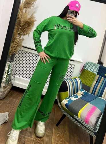 Kompleti: New Tracksuit S•M•L•XL 
2600 din Super PROMO Cena ! — 5