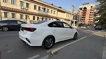 фар: Kia K3: 2022 г., 1.6 л, Автомат, Бензин, Седан — 3