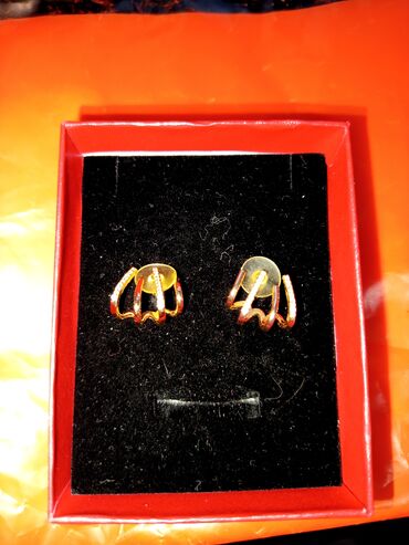 Kəmərlər: Qızılı rəngdə, daşlı qadın sırğası - Model: qulağı qismən qucaqlayan U — 27