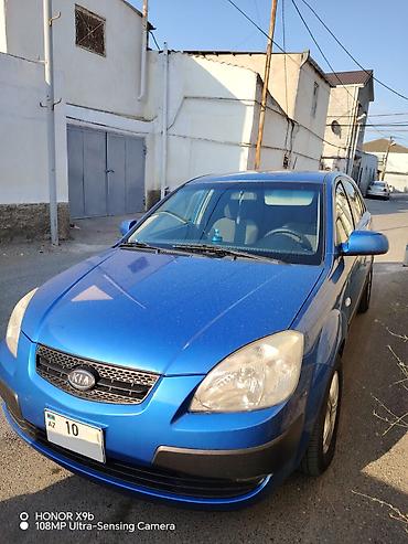 2003 ford transit: Kia Rio, mavi rəng, hetçbek kuzov. Texniki xüsusiyyətlər və təchizat — 3