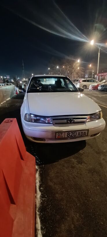 Daewoo: Daewoo Nexia: 1996 г., 1.5 л, Механика, Бензин, Седан